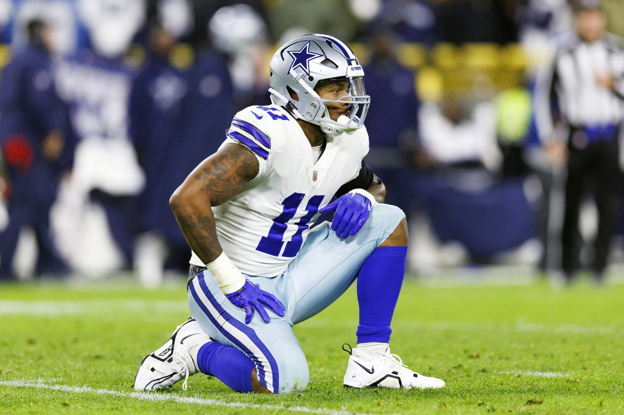 "It's On The Table" Cowboys-Packers Suddenly Pegged To Agree To Massive Trade (Report) 2 Nov 13, 2022; Green Bay, Wisconsin, USA; Dallas Cowboys linebacker Micah Parsons (11) during the game against the Green Bay Packers at Lambeau Field. Mandatory Credit: Jeff Hanisch-Imagn Images