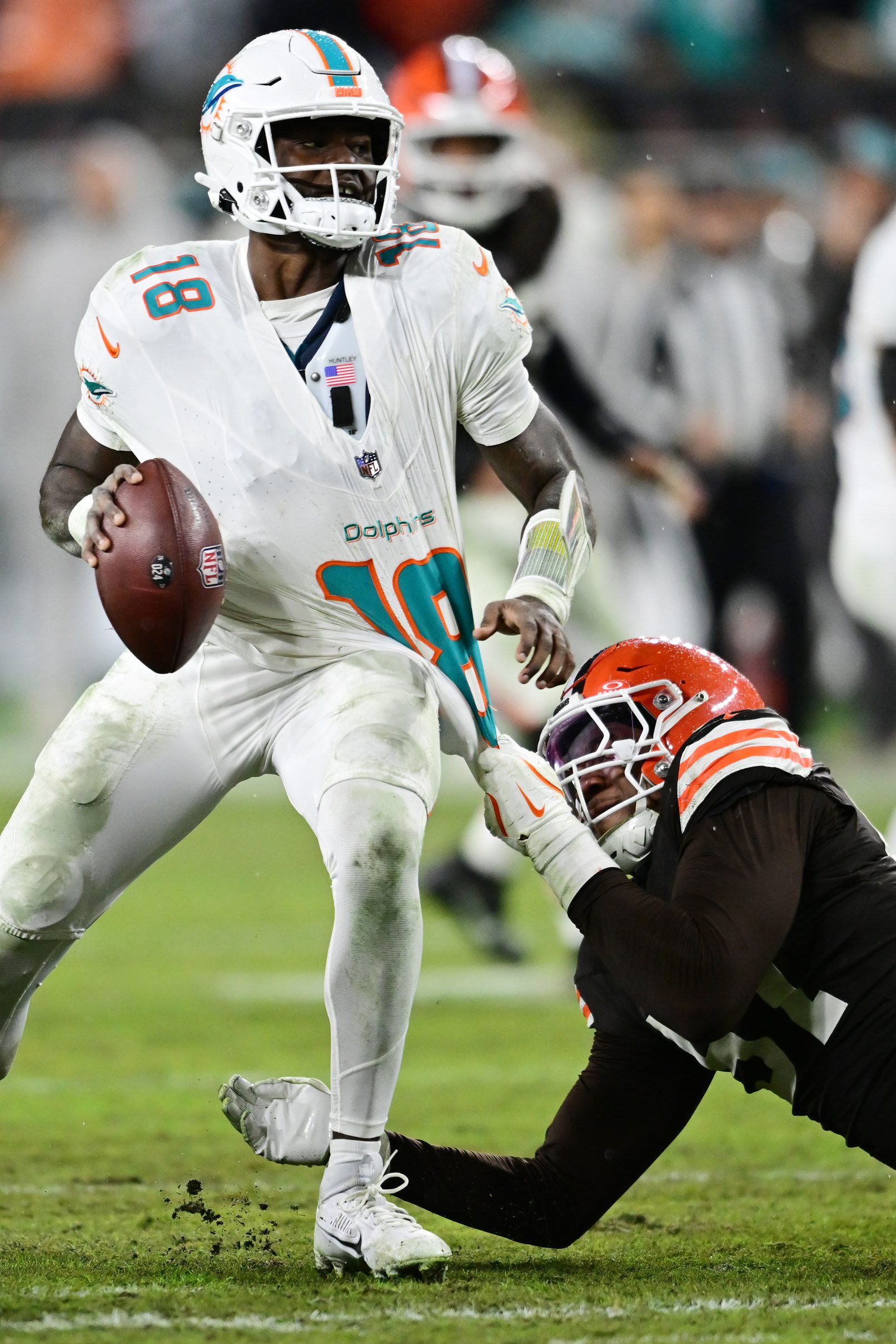 ‘Why Even Sign Him': Browns' Quarterback Decision Draws Mixed Reactions 3 Cleveland Browns, Tyler Huntley
