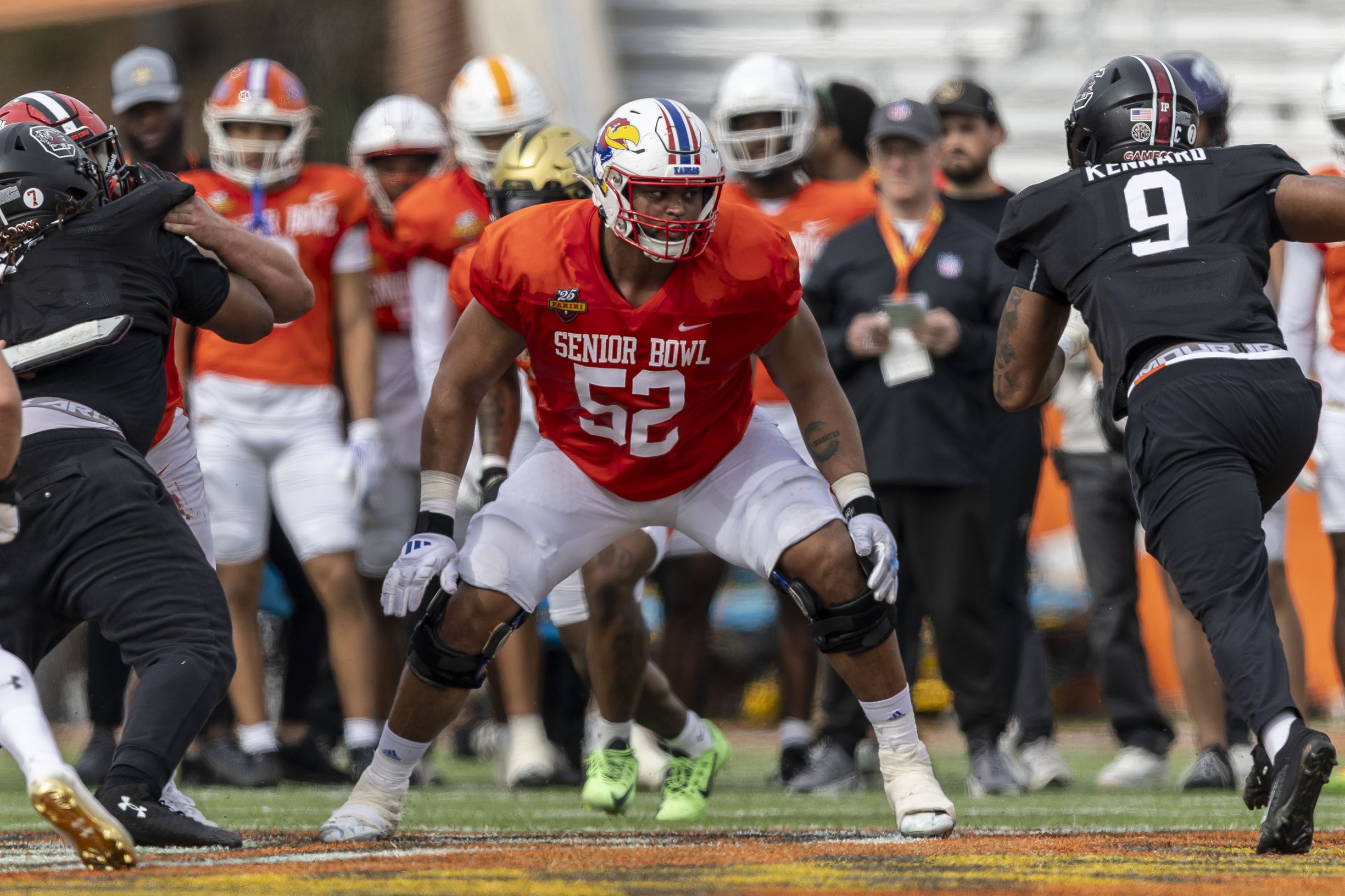 Cleveland Browns: Add Athletic Rookie Tackle to Practice Squad 4 NFL Senior Bowl, Logan Brown