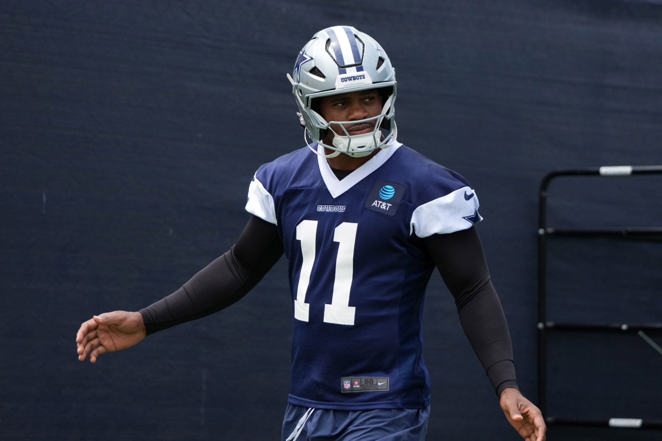 Jul 22, 2025; Oxnard, CA, USA; Dallas Cowboys defensive end Micah Parsons (11) during training camp at the River Ridge Fields. Mandatory Credit: Kirby Lee-Imagn Images
