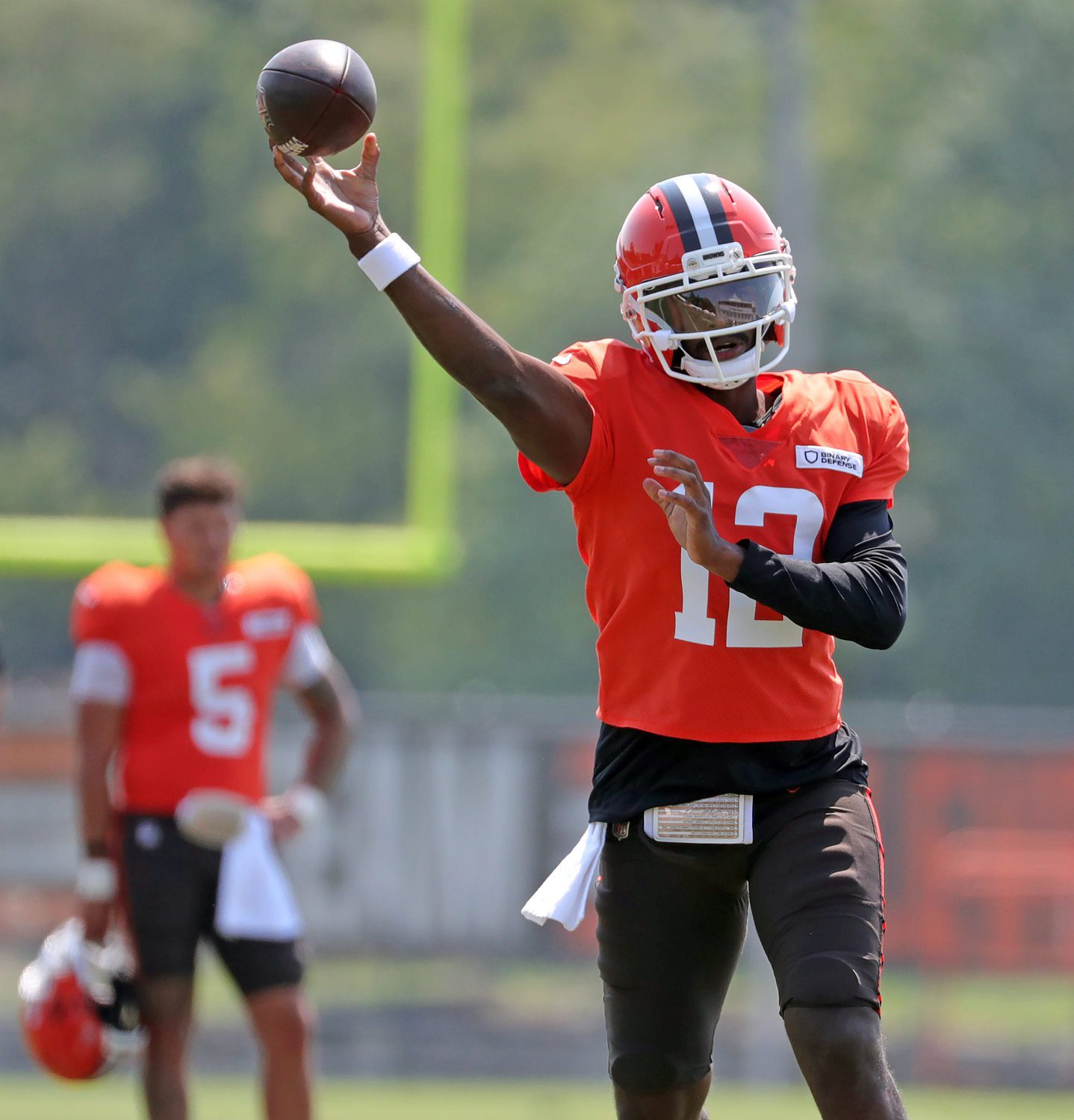Breaking: Browns Announce Massive News For Shedeur Sanders' 1st Game Of The Year (Report) 1 Cleveland Browns quarterback Shedeur Sanders (12) throws as quarterback Dillon Gabriel (5) looks on during NFL training camp at CrossCountry Mortgage Campus, Friday, Aug. 1, 2025, in Berea, Ohio. © Jeff Lange / USA TODAY NETWORK via Imagn Images