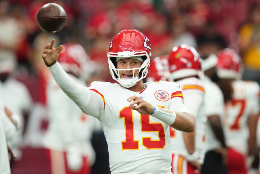 "The Best Quarterback To Ever Live": NFL Offensive Coordinator Makes Very Debatable Statement About Kansas City Chiefs Quarterback Patrick Mahomes (Report) - Gridiron Heroics