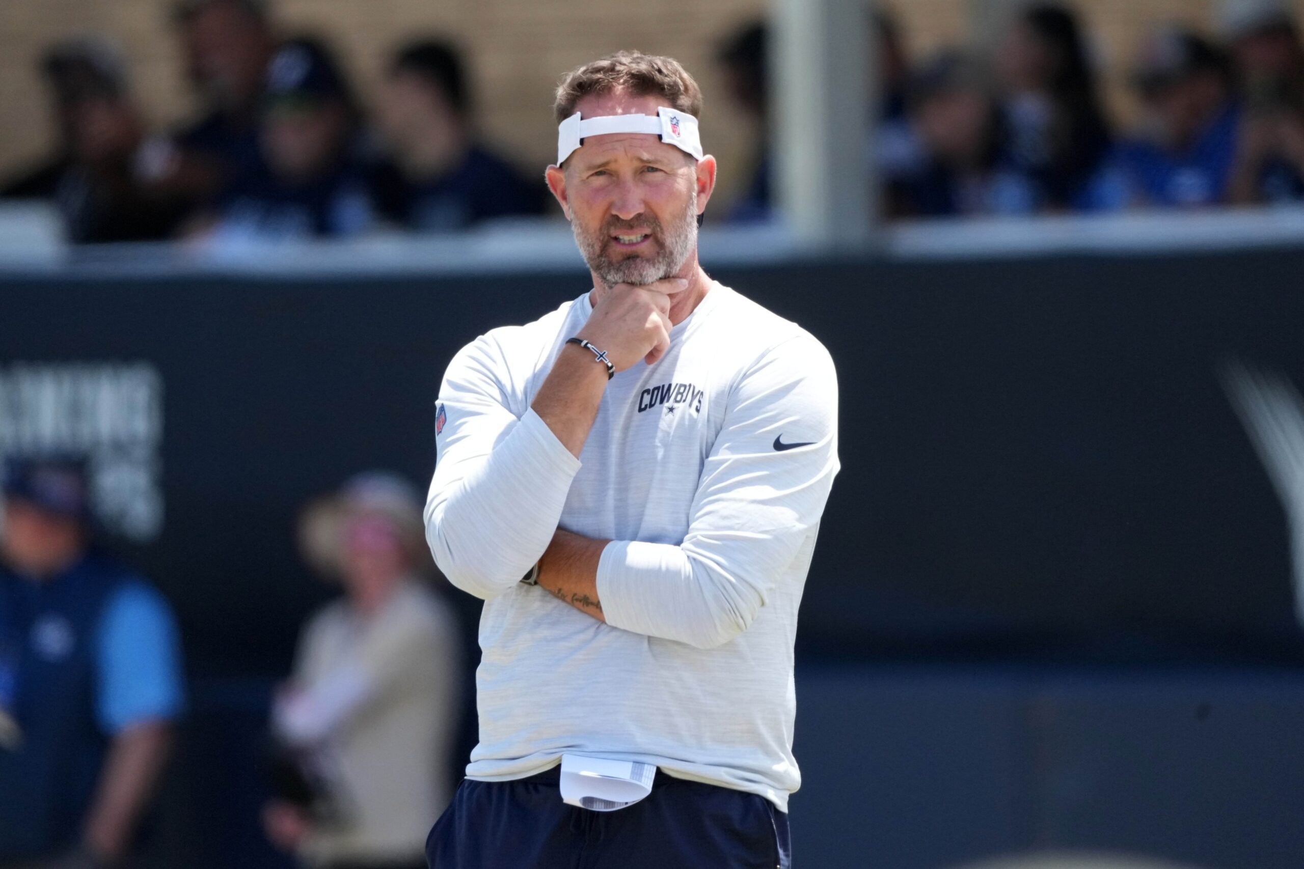 "Completely Inappropriate" Cowboys HC Brian Schottenheimer Facing Massive Backlash After "Inappropriate Wardrobe" At Facility 3 Jul 27, 2025; Oxnard, CA, USA; Dallas Cowboys coach Brian Schottenheimer at training camp at the River Ridge Fields. Mandatory Credit: Kirby Lee-Imagn Images