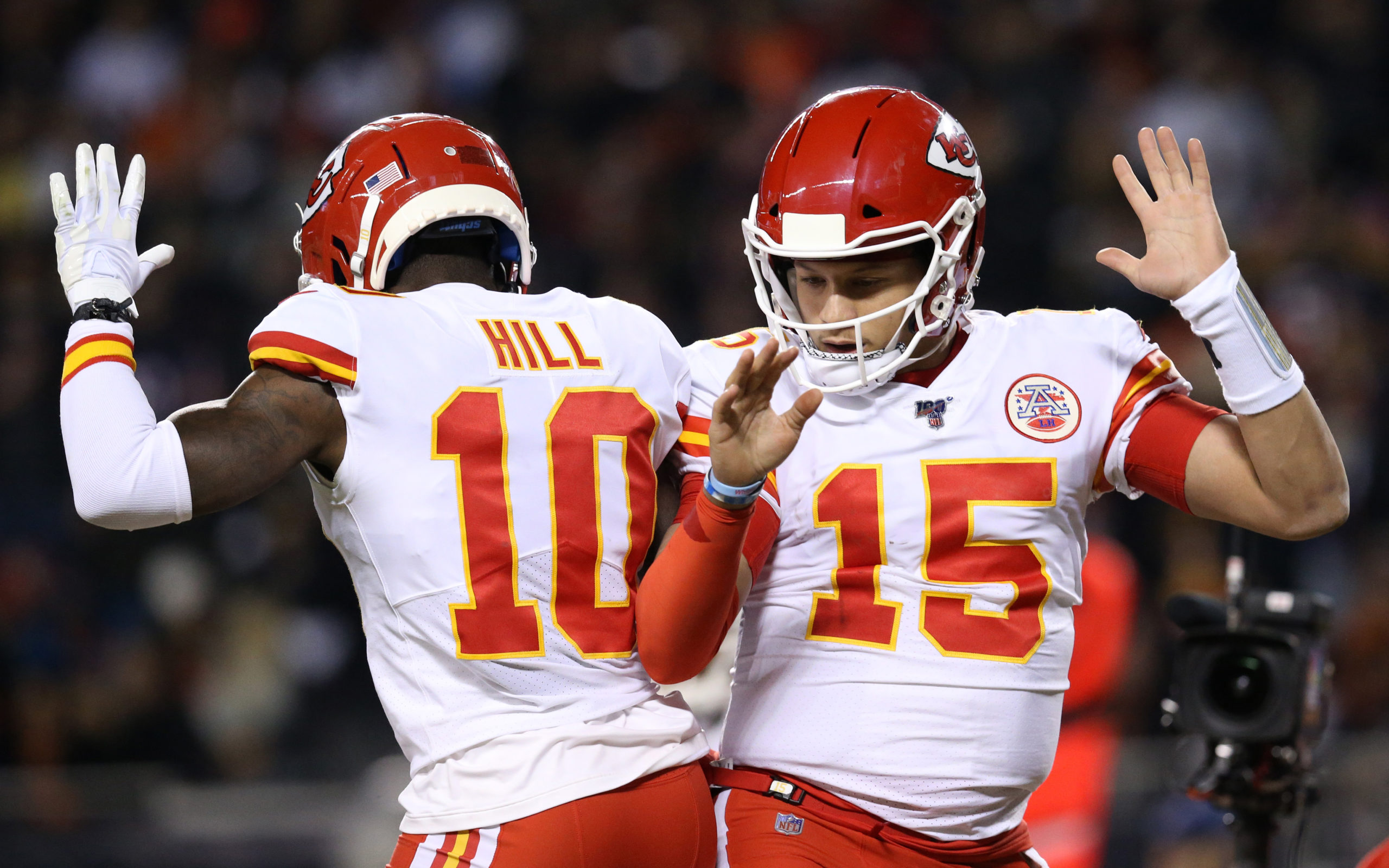 Tyreek Hill receives death threats over Mahomes comment