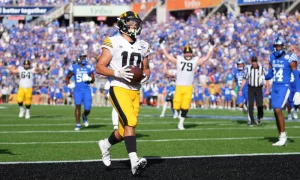 Arland Bruce IV Iowa football