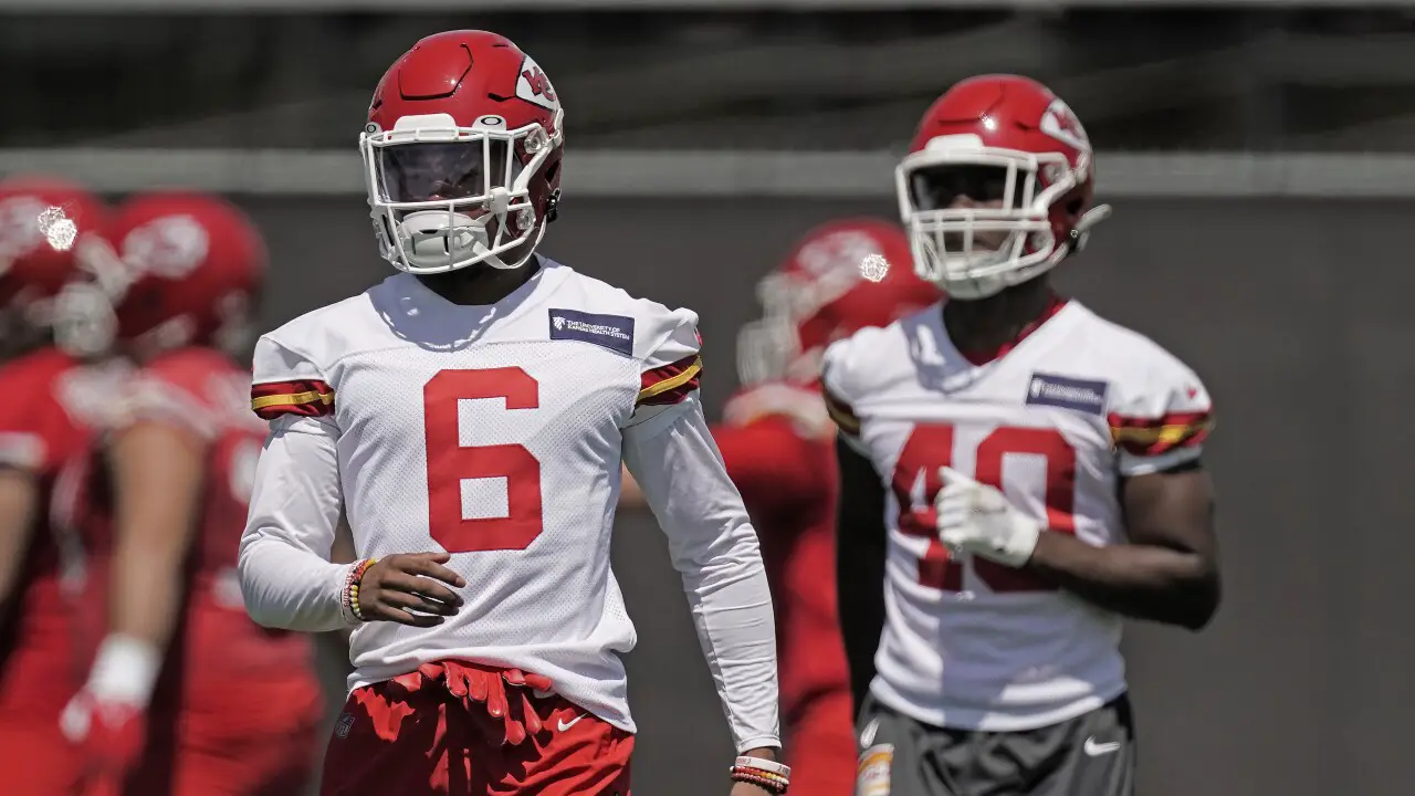 Safety Bryan Cook in his new Chiefs uniform at camp