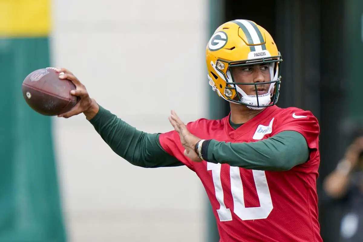 Fans react to Packers trading up, drafting QB Jordan Love in first round