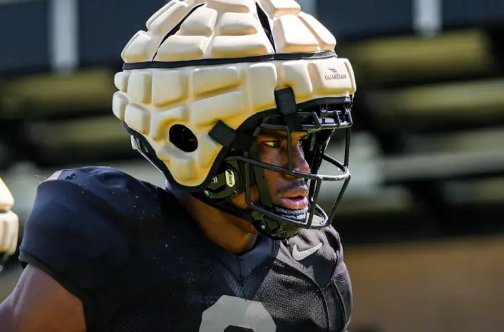 Vanderbilt linebacker Anfernee Orji