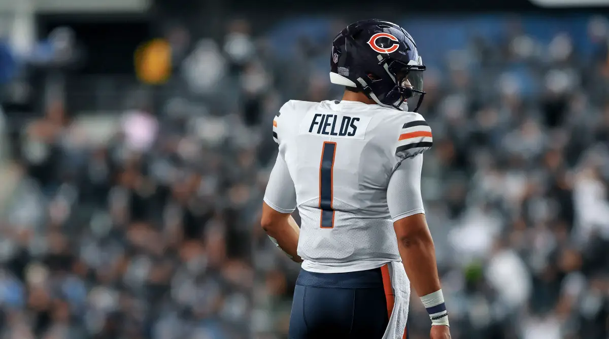 CHGO Bets Daily: Betting on Justin Fields and the Chicago Bears on NFL Preseason  Week 1 - CHGO