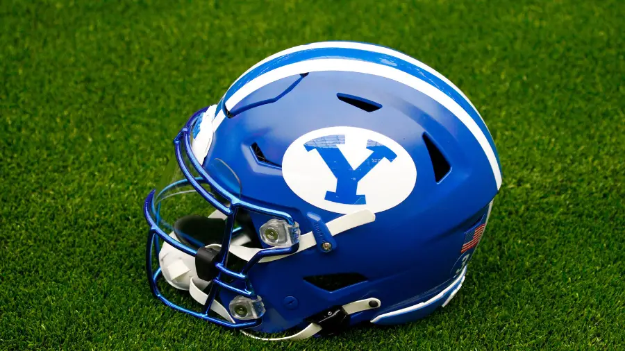 BYU FOOTBALL on Twitter 𝐍𝐄𝐖 𝐖𝐀𝐋𝐋𝐏𝐀𝐏𝐄𝐑𝐒 check out this weeks  wallpapers  BYUFOOTBALL  kslsports httpstcoL73fPXEnWg  Twitter