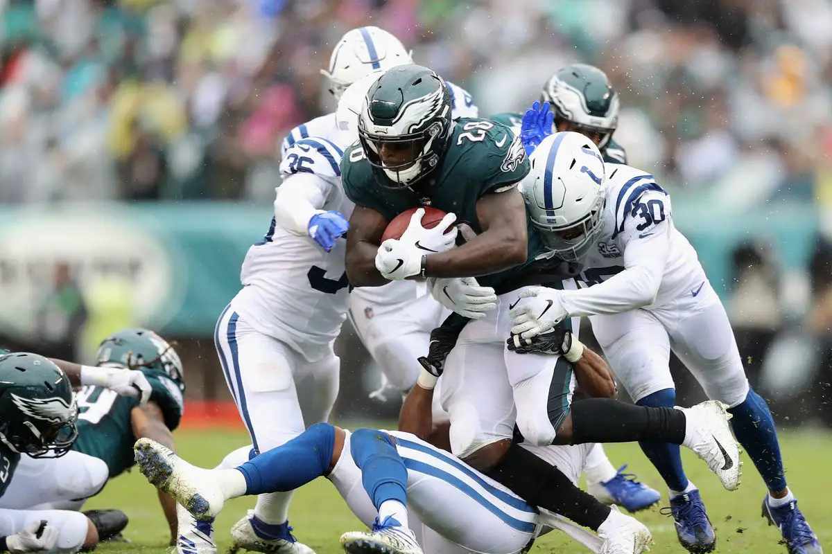 Jason Kelce 'cheap shot' leads to brawl between Eagles, Colts