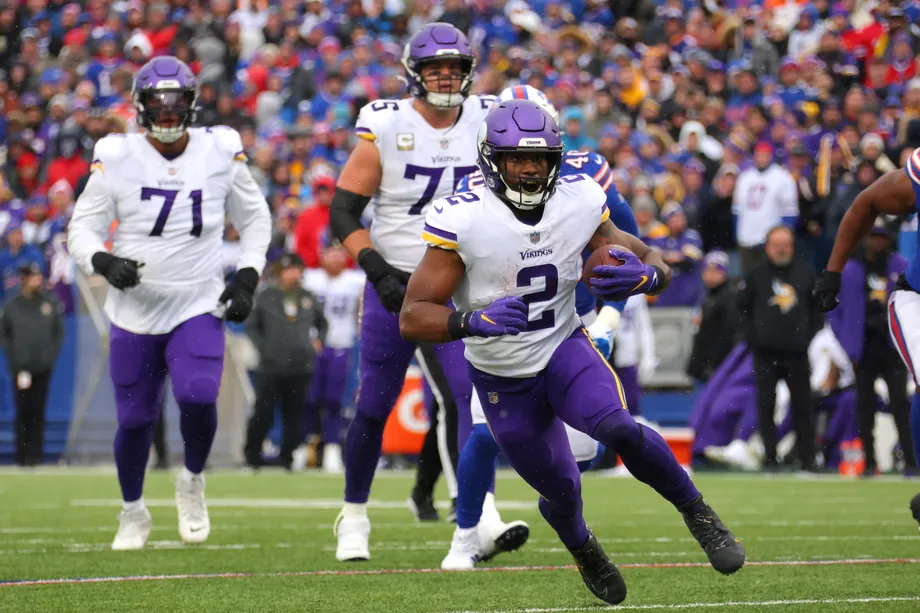 Vikings edge Bills on FG in overtime thriller