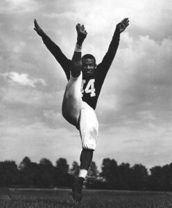 George Taliaferro makes 1st down - Los Angeles Public Library