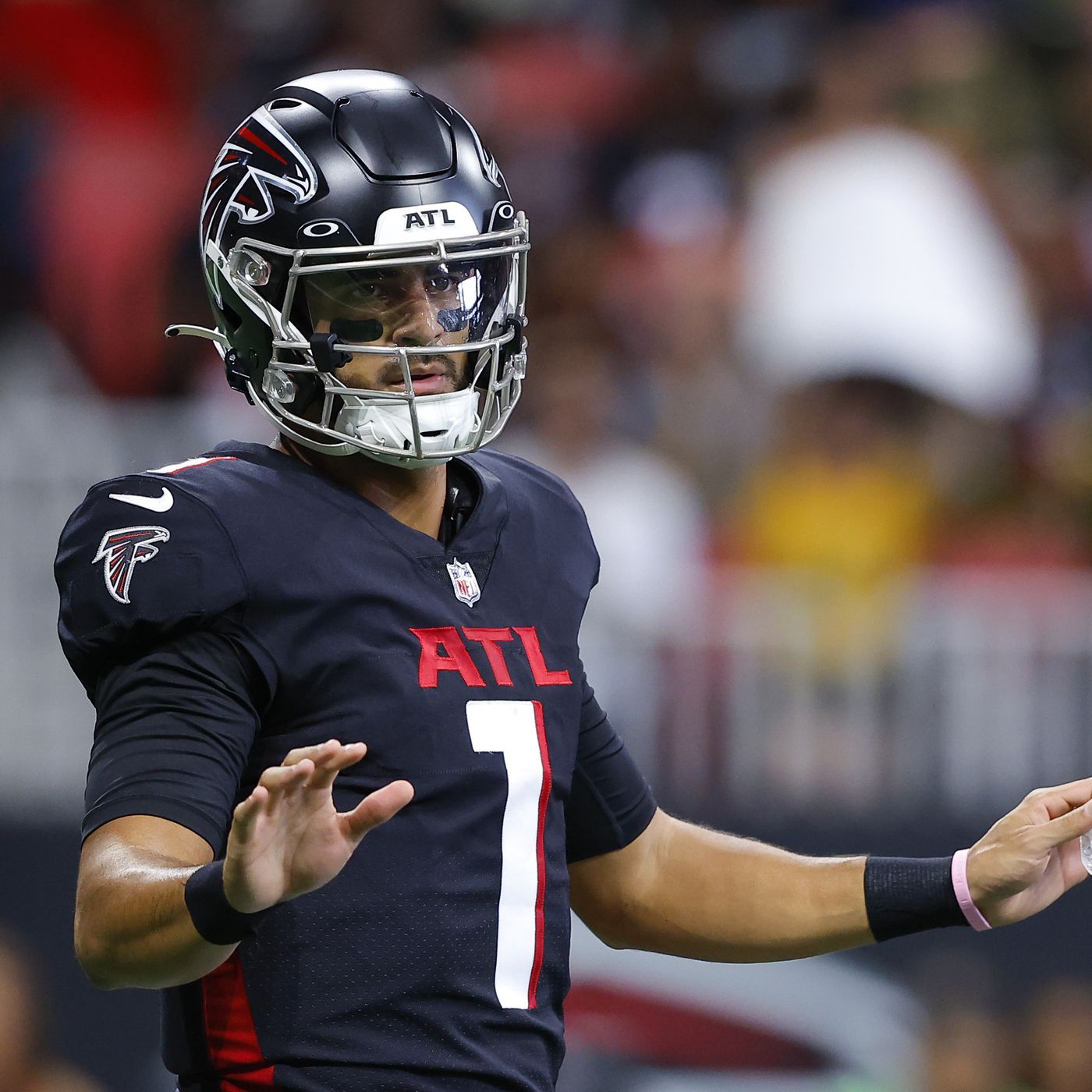 Why Eagles' Marcus Mariota should (and will) remain Jalen Hurts