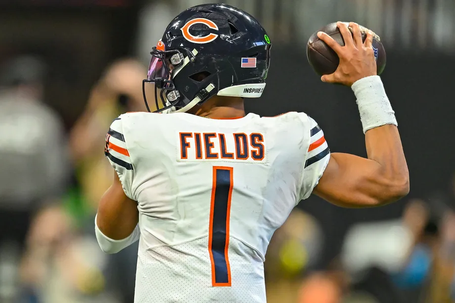 Chicago Bears quarterback Justin Fields, Kyle Pitts