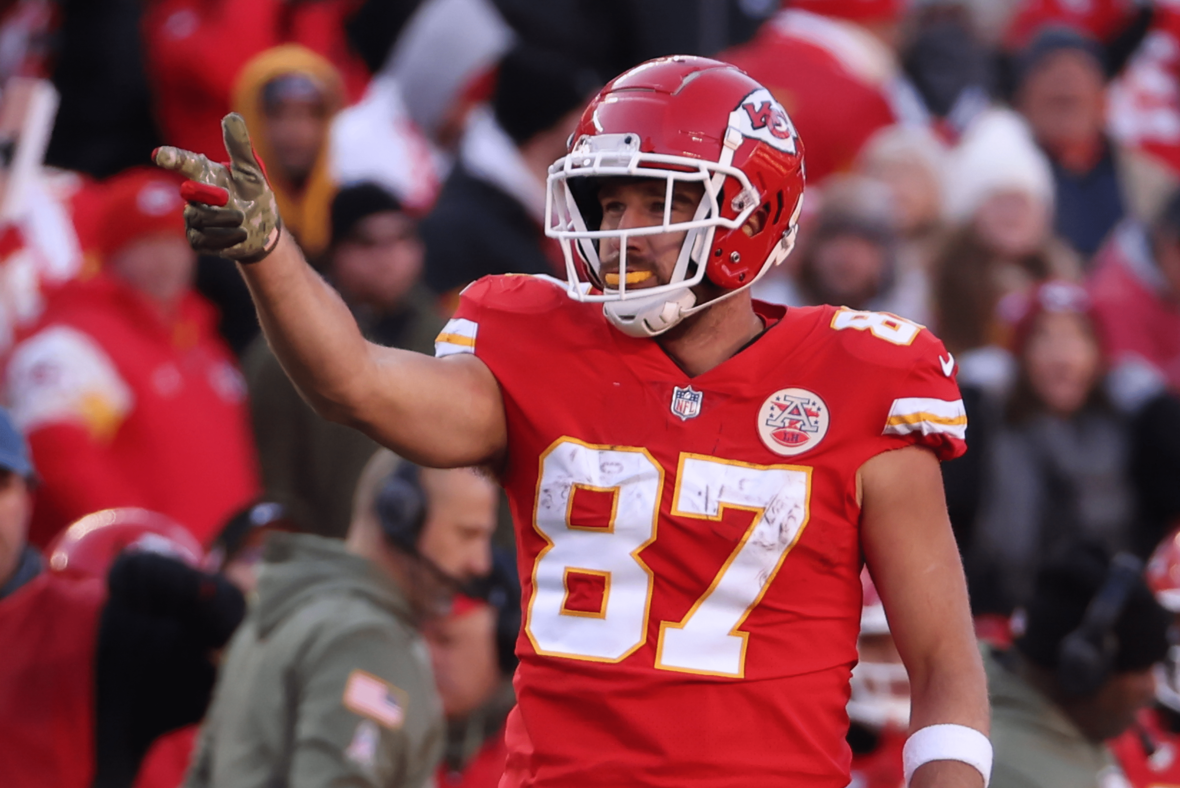 Kansas City injury report: Mecole Hardman, Travis Kelce questionable