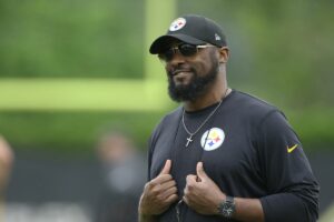 Pittsburgh Steelers: Mike Tomlin Makes Surprising Decision On