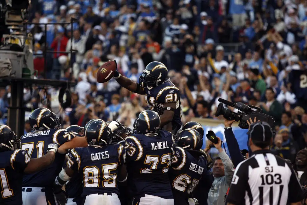 LaDainian Tomlinson Lands $11.5M Netflix Deal for “The UnderDog” Series 3 Chargers LT running back