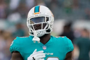 De'veon Smith is one of the previous Dolphins in the XFL (Bill Streicher-USA TODAY Sports)