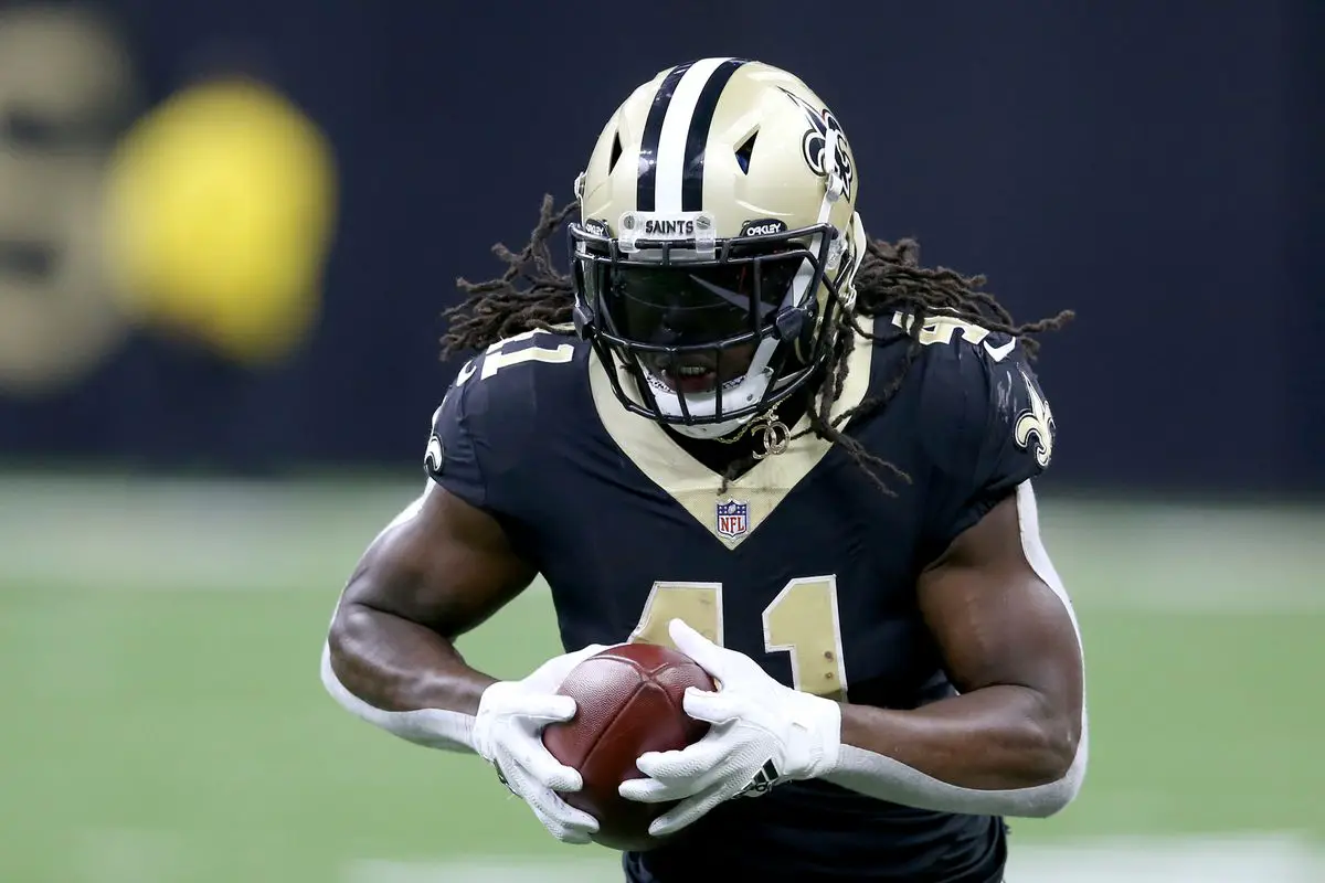 New Orleans Saints running back Alvin Kamara (41) runs the ball in the open field (Photo Courtesy of USA Today Sports/Chuck Cook)