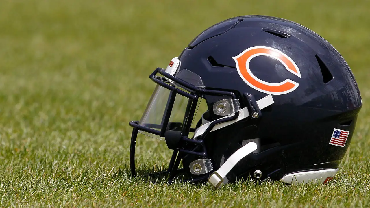 Chicago Bears at Washington Commanders picks, predictions, odds