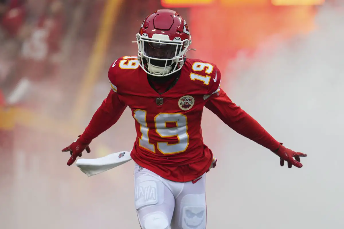 Kansas City Chiefs Mahomes, Jones named finalists for players of year