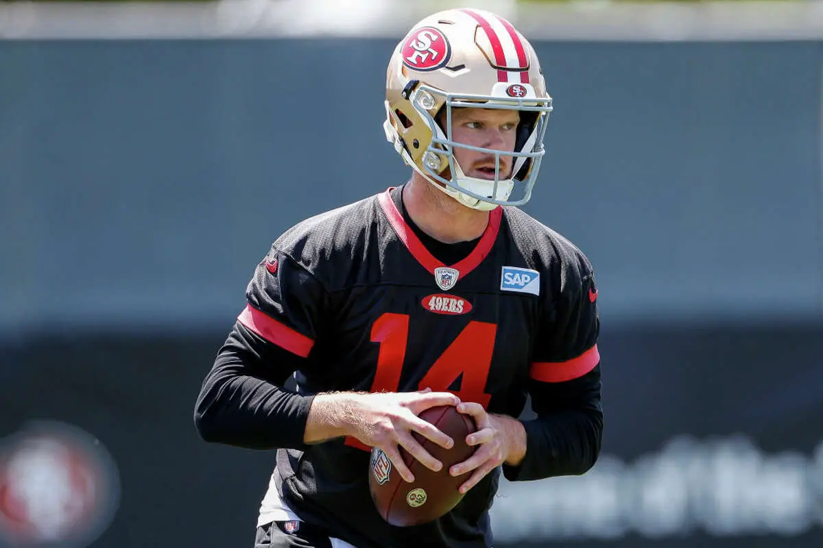 San Francisco 49ers Sam Darnold gets compared to Steve Young
