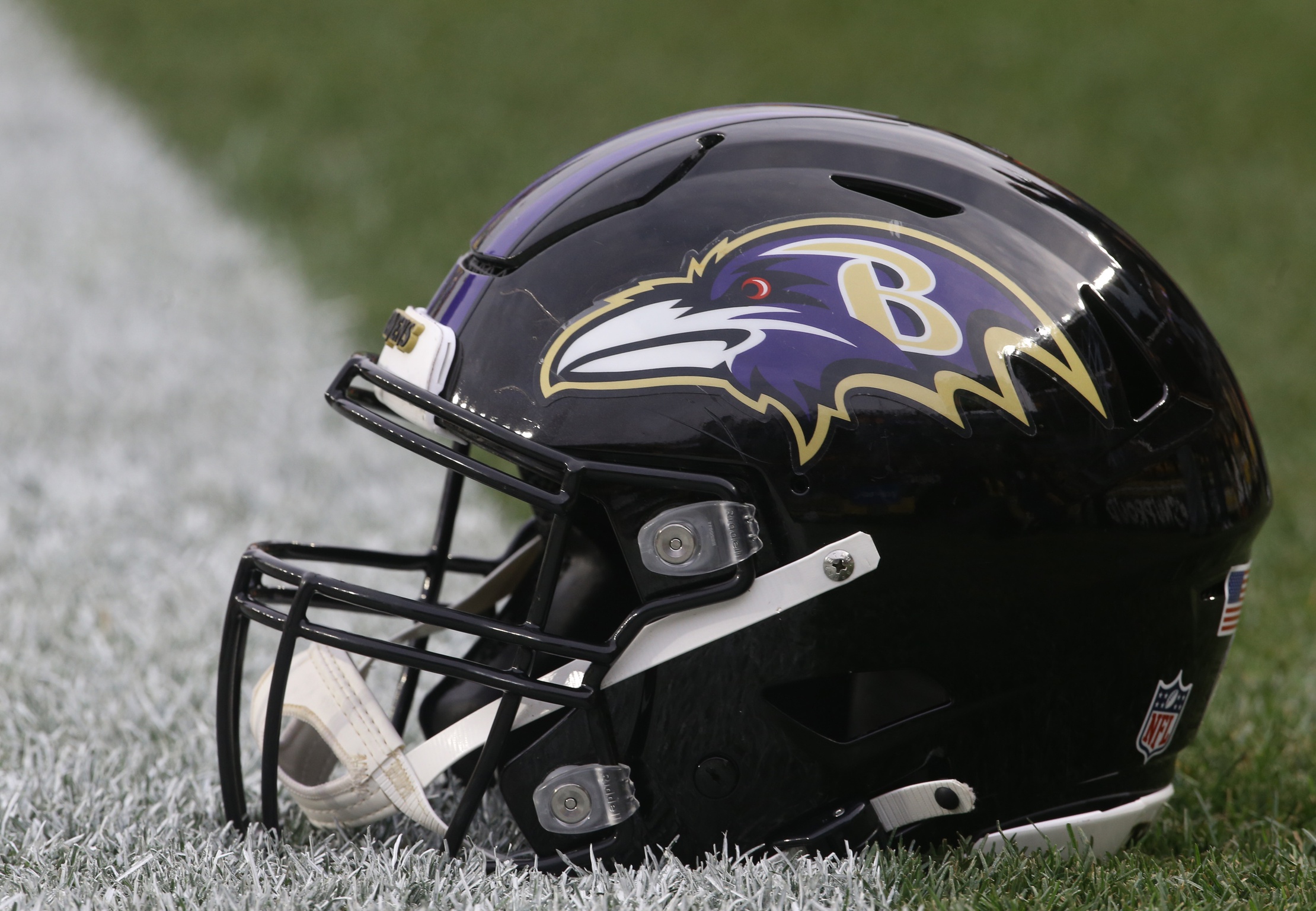 baltimore ravens old helmet