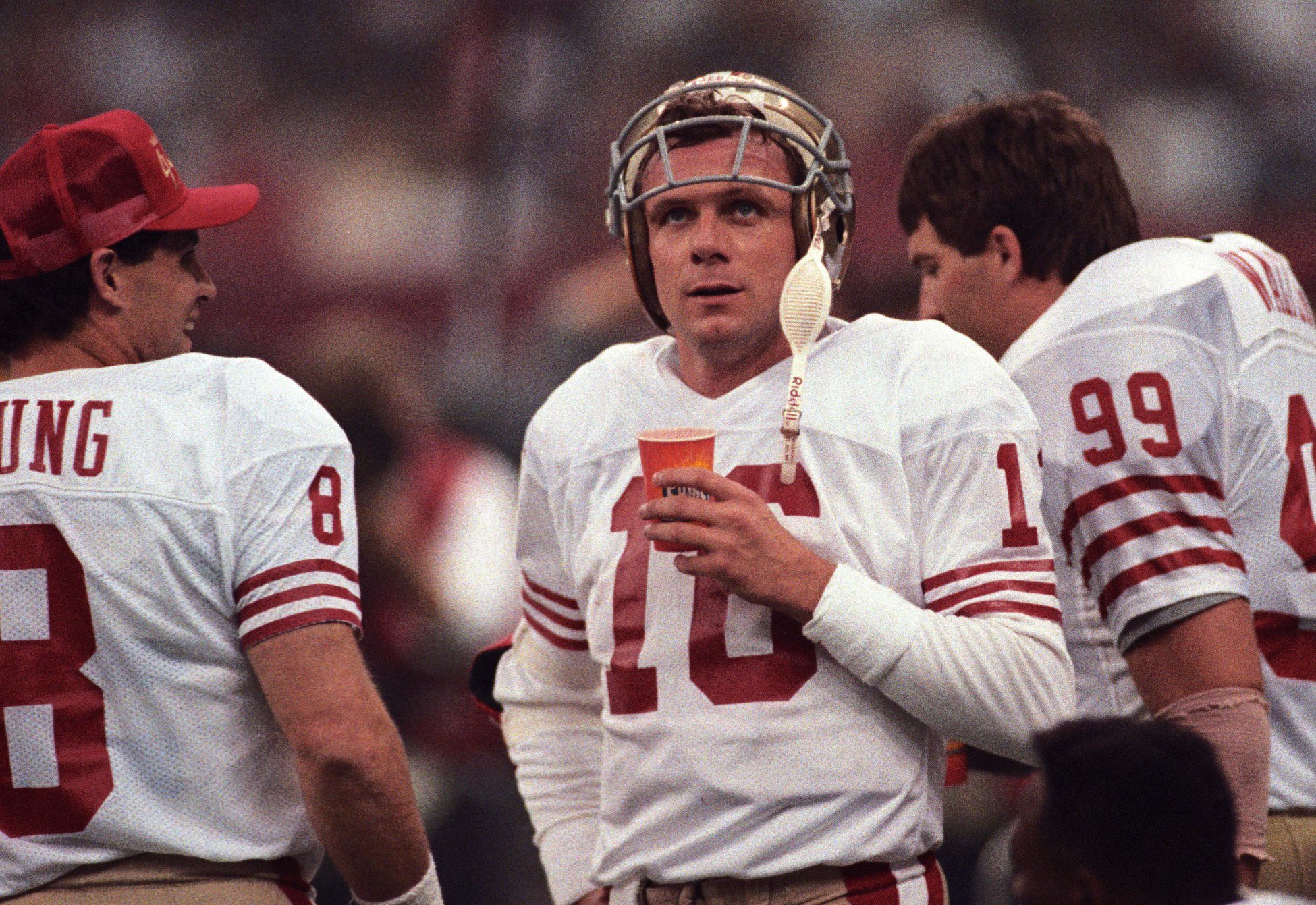 Steve Young Was The Better QB. We Apologize, Joe Montana.