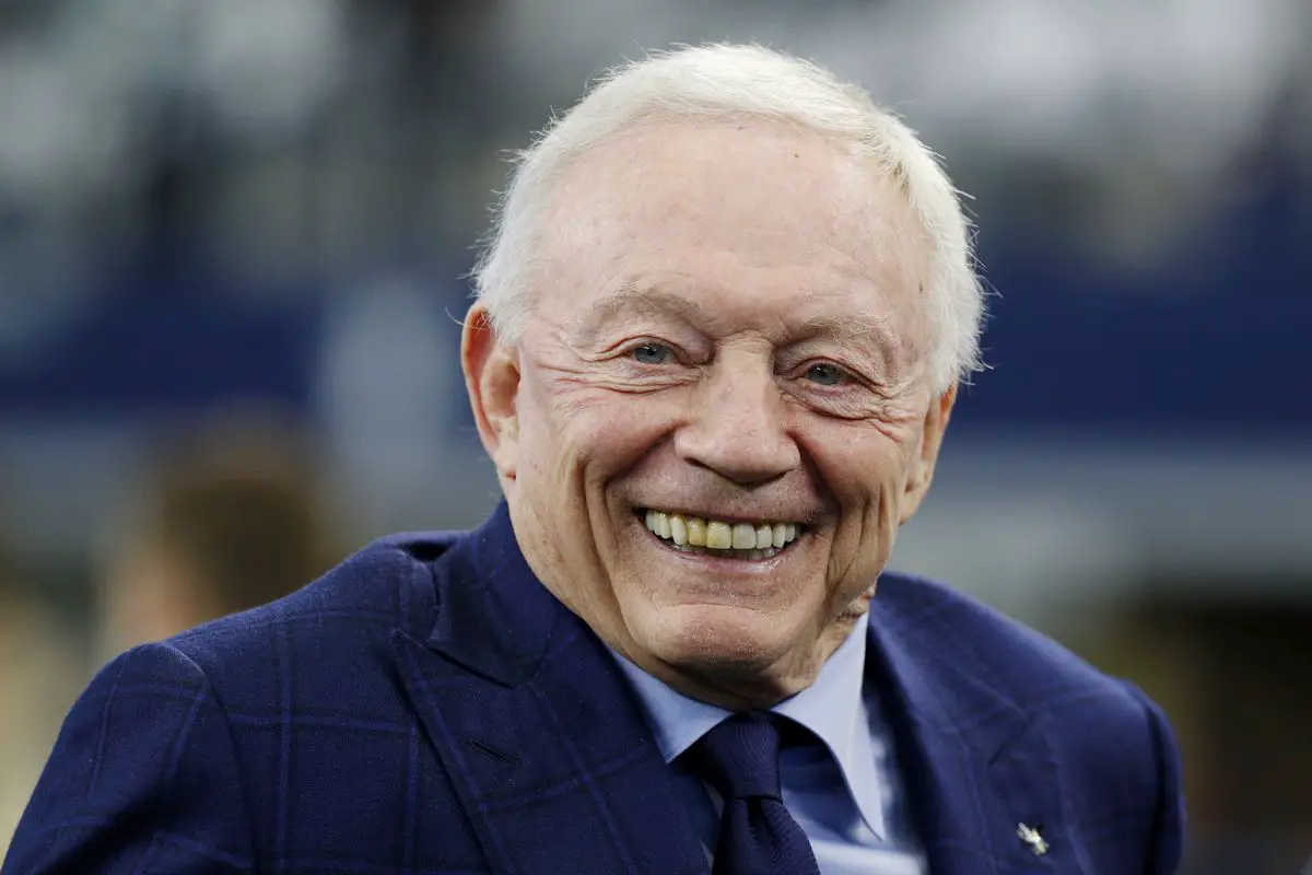 Dallas Cowboys Jerry Jones makes his position on the Zack Martin contract situation clear