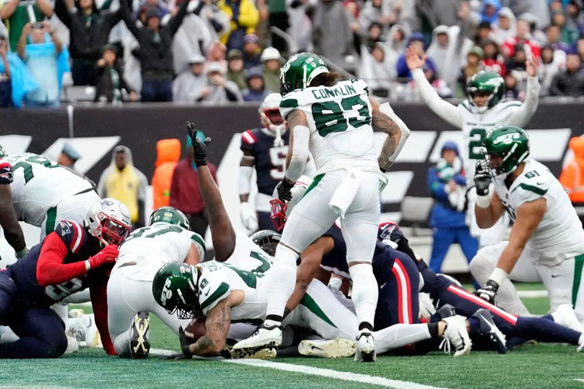 New York Jets, Offensive line needs to show up against the Chiefs