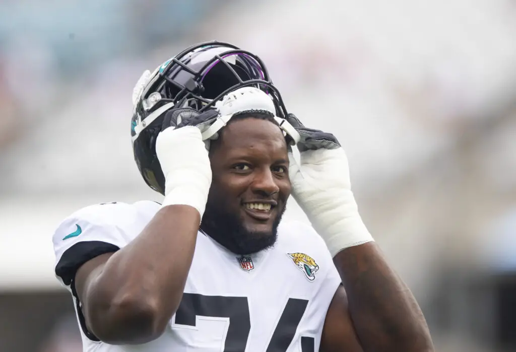 Jacksonville Jaguars: LB Devin Lloyd To Miss Next 2 Games In London -  Gridiron Heroics