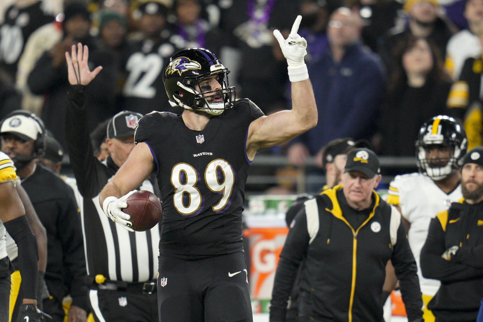 Jan 1, 2023; Baltimore, Maryland, USA; Baltimore Ravens tight end Mark Andrews (89) reacts after making a catch against the Pittsburgh Steelers during the first half at M&T Bank Stadium. Mandatory Credit: Jessica Rapfogel-USA TODAY Sports