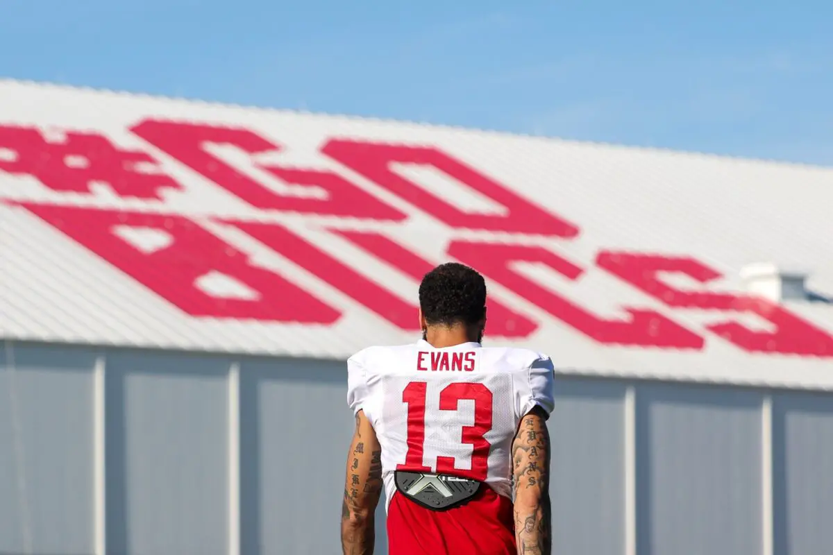 Could New York Giants pursue disgruntled WR Mike Evans?