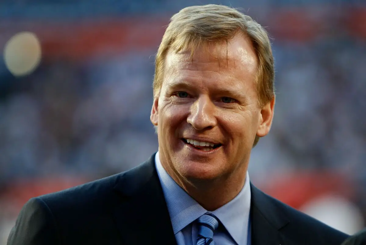 MIAMI GARDENS, FL – FEBRUARY 07: NFL Commissioner Roger Goodell watches teams warm up prior to the start of Super Bowl XLIV between the Indianapolis Colts and the New Orleans Saints on February 7, 2010 at Sun Life Stadium in Miami Gardens, Florida (Photo by Chris Graythen/Getty Images)