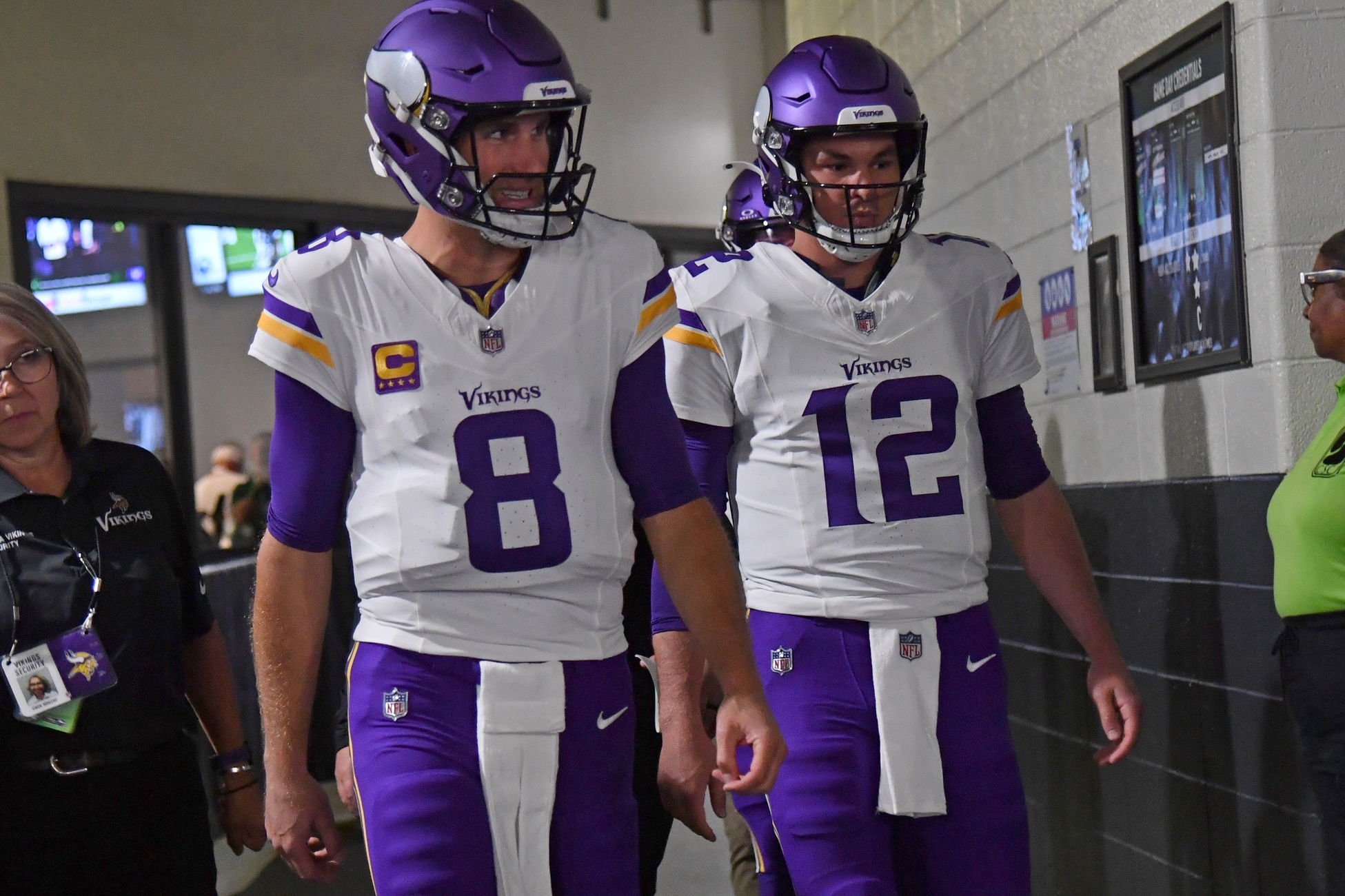 Vikings still deciding if Nick Mullens will play against Broncos