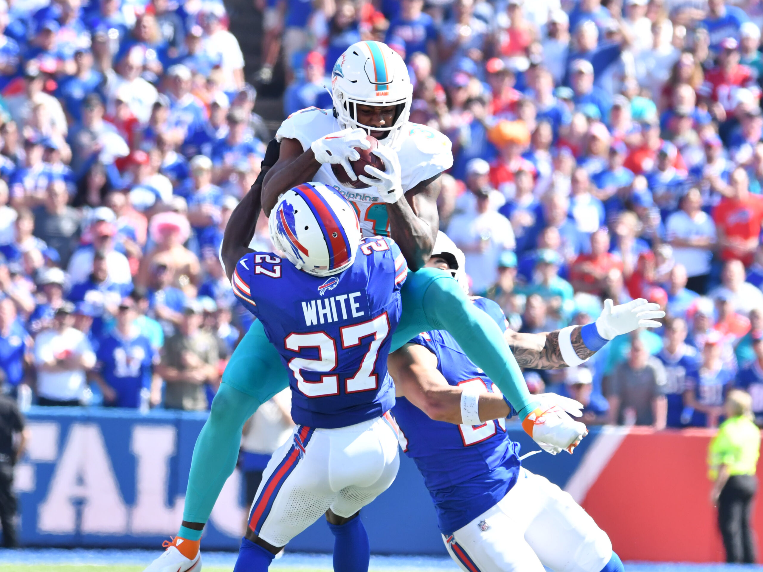 Tre'Davious White, Bills' star cornerback, out for season due to torn  Achilles