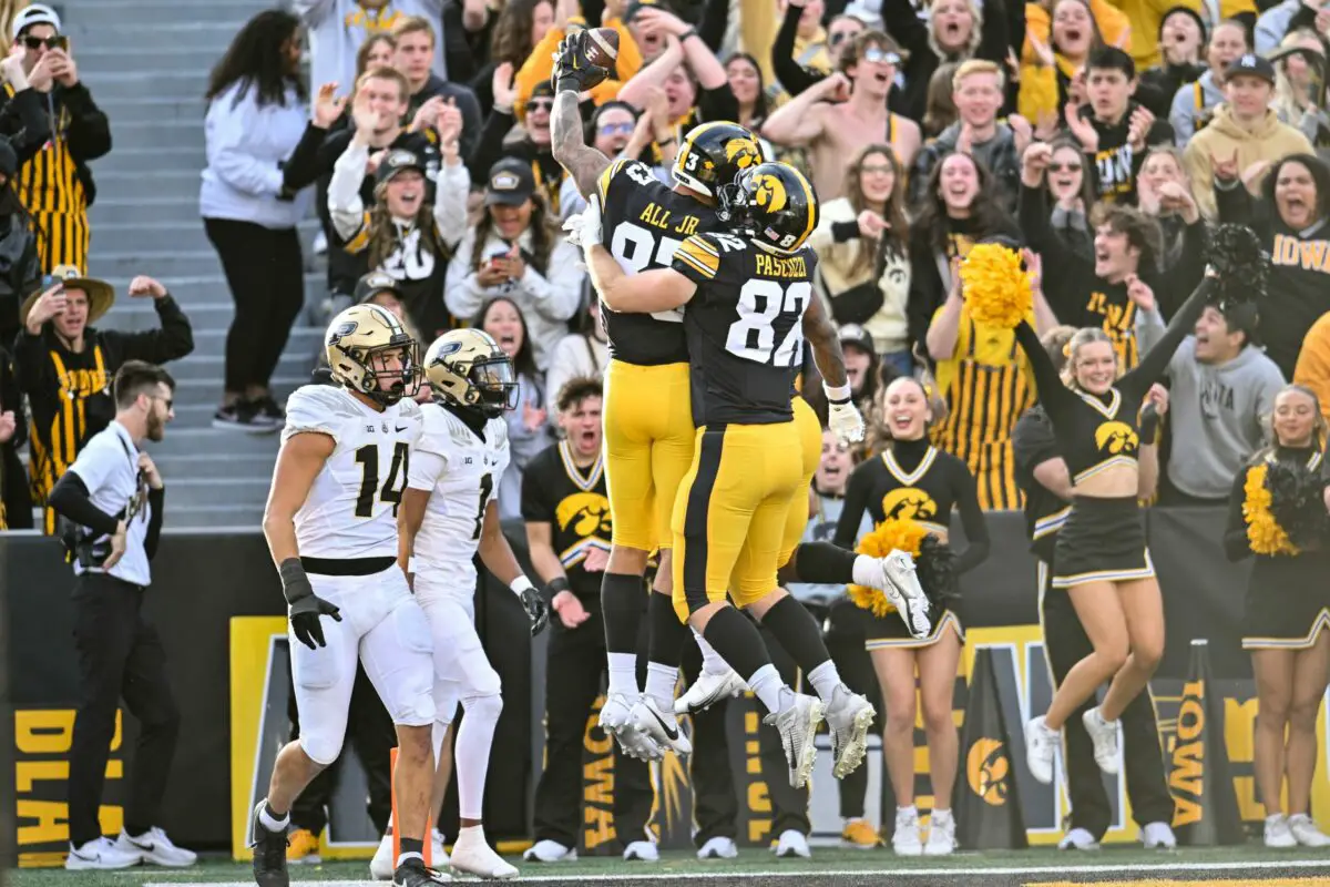 Hawkeyes down another weapon after Erick All's season-ending knee injury