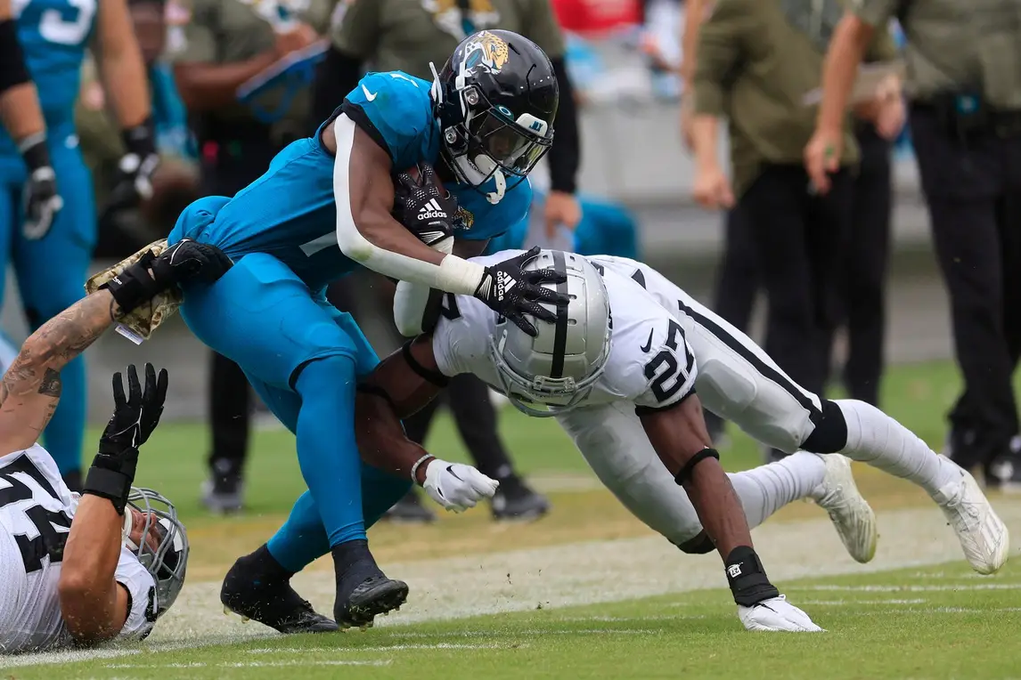 Carolina Panthers: The Carolina Panthers Sign Solid Linebacker Out of Retirement for the 2023 Season 3 Las Vegas Raiders, Blake Martinez