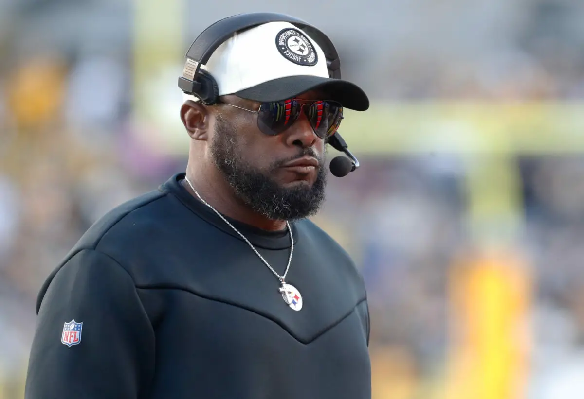 Nov 12, 2023; Pittsburgh, Pennsylvania, USA; Pittsburgh Steelers head coach Mike Tomlin looks on against the Green Bay Packers during the fourth quarter at Acrisure Stadium. Mandatory Credit: Charles LeClaire-USA TODAY Sports Diontae Johnson