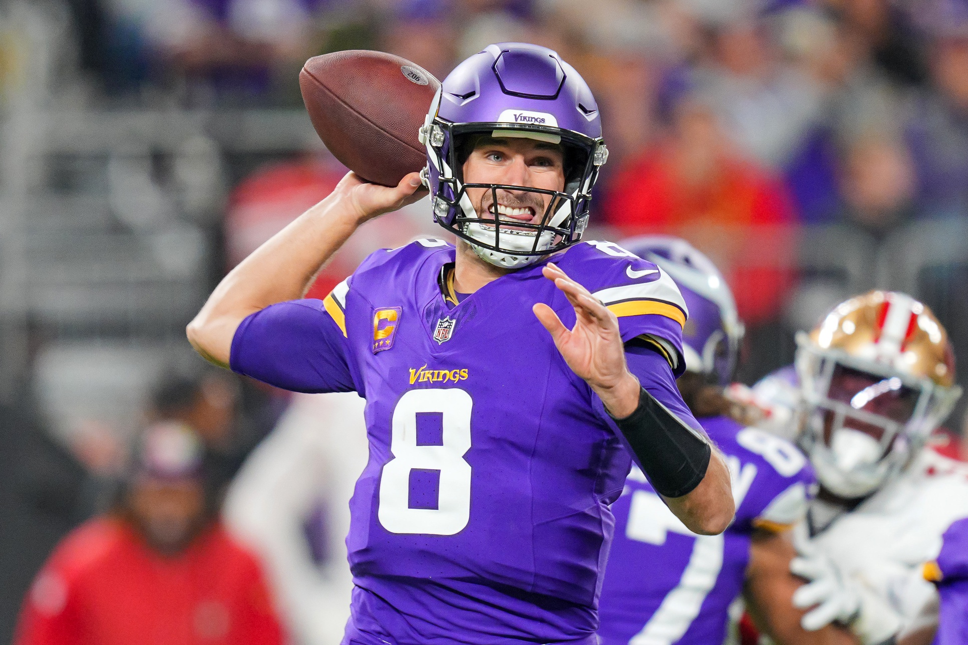 REPORT: Minnesota Vikings Expected To Re-Sign Kirk Cousins After 'Excellent'  2023 Play Before Injury