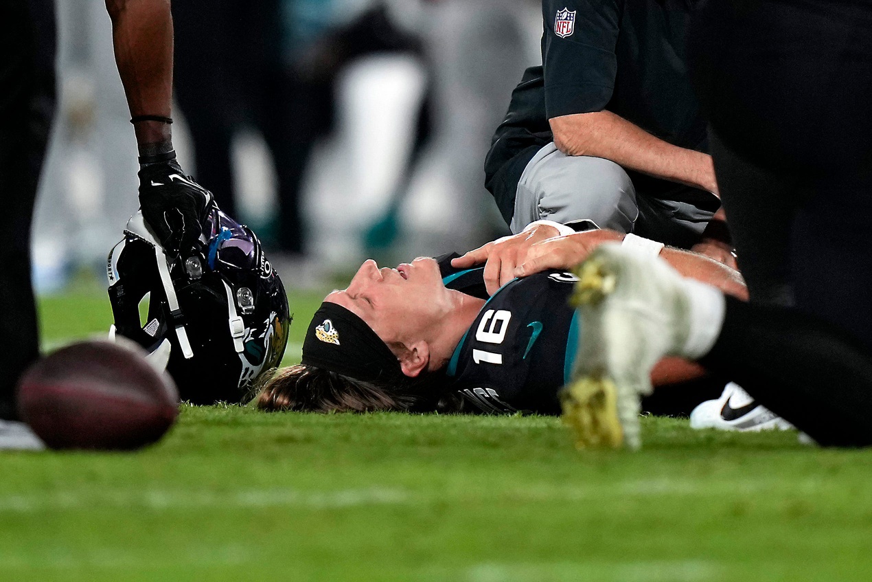 BREAKING: Jacksonville Jaguars QB Trevor Lawrence's Future Availability  Unclear After Injury Diagnosis