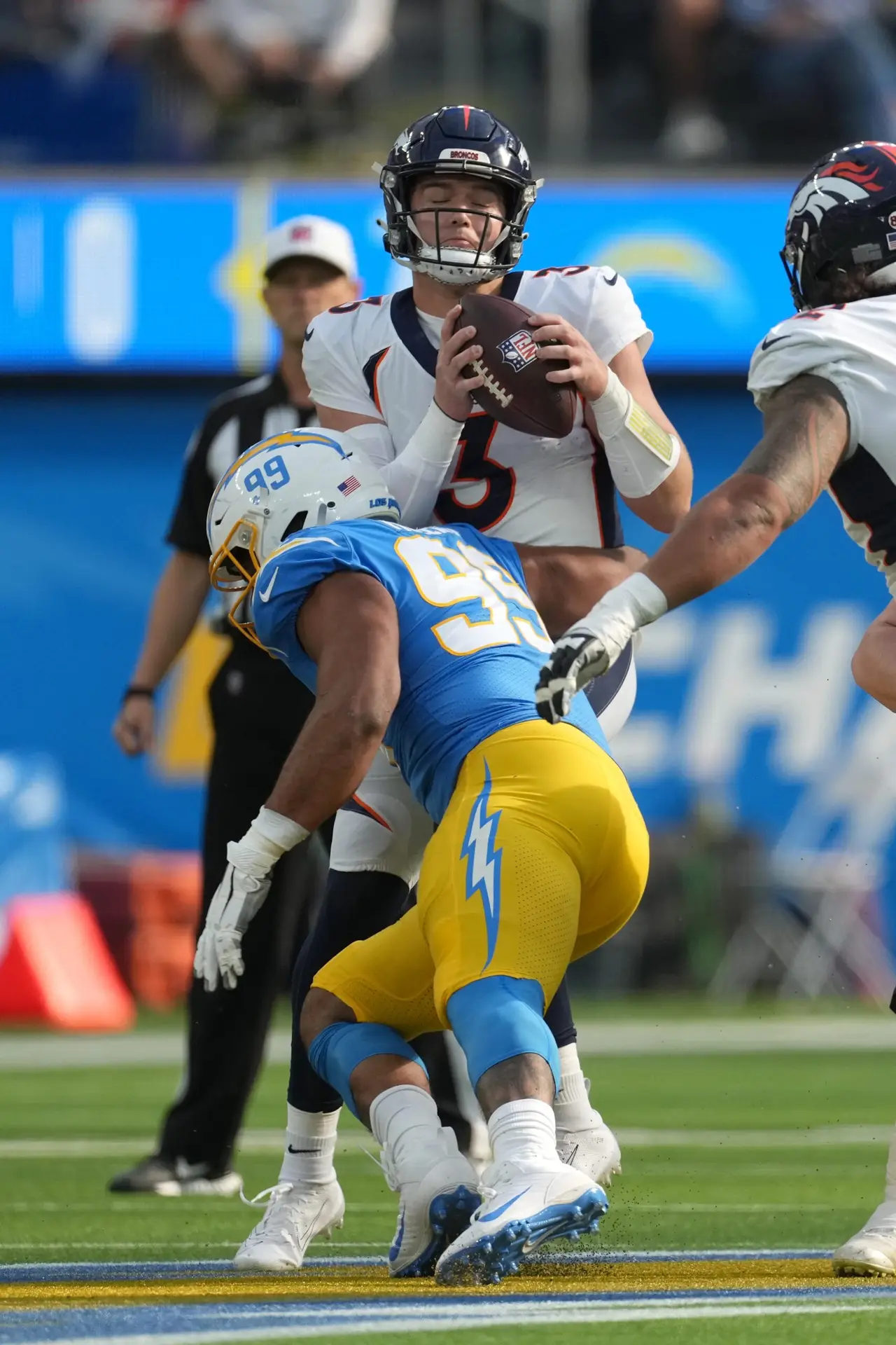 Los Angeles Chargers, Jerry Tillery