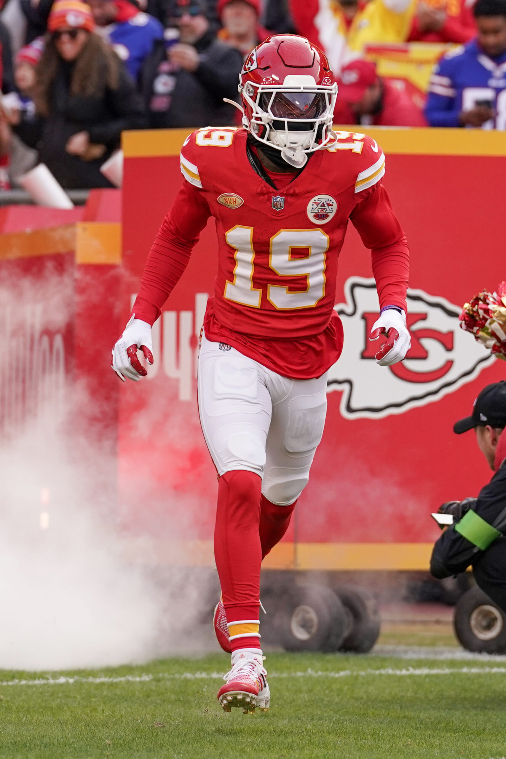 Kansas City Chiefs Encouraged to Cut Embattled Wide Receiver Following