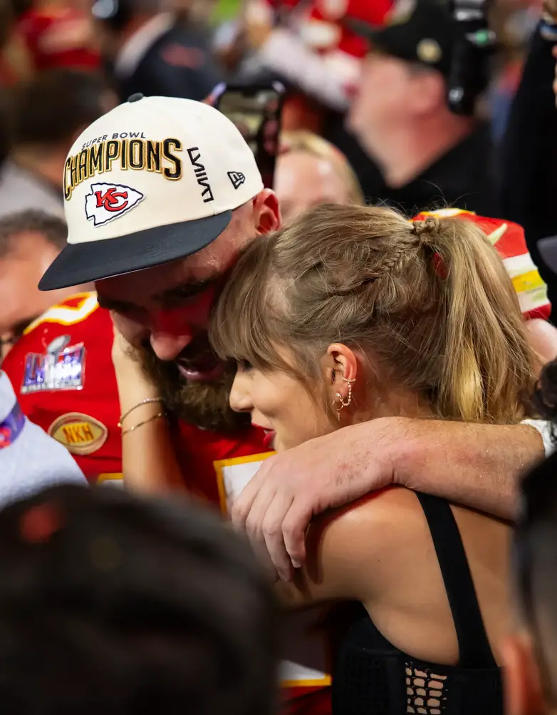 Feb 11, 2024; Paradise, Nevada, USA; Kansas City Chiefs tight end Travis Kelce (87) celebrates with girlfriend Taylor Swift after defeating the San Francisco 49ers in Super Bowl LVIII at Allegiant Stadium. Mandatory Credit: Mark J. Rebilas-USA TODAY Sports