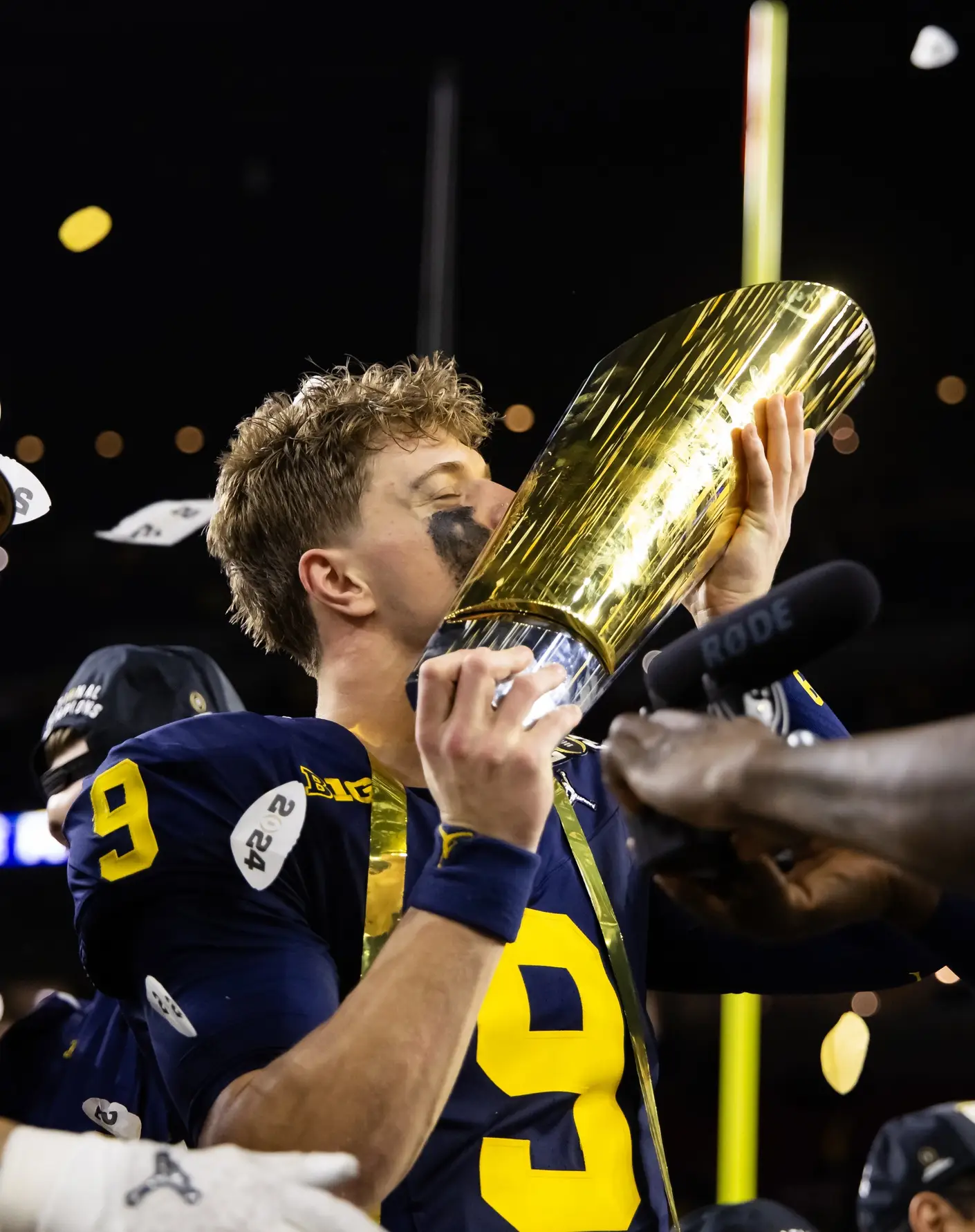 Trending: Michigan Not Being On The 50 Most Hostile Fans In Sports List Is One Of Most Laughable Things In The World Since They Have One Of The Worst Fanbases In Sports 1 USATSI 22258239 168400517 lowres