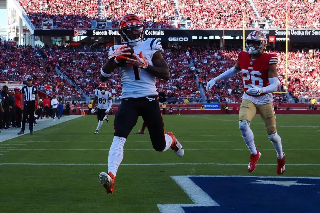 Oct 29, 2023; Santa Clara, California, USA; Cincinnati Bengals wide receiver Ja’Marr Chase (1) catches the ball for a touchdown against San Francisco 49ers cornerback Isaiah Oliver (26) during the fourth quarter at Levi’s Stadium. Mandatory Credit: Kelley L Cox-USA TODAY Sports