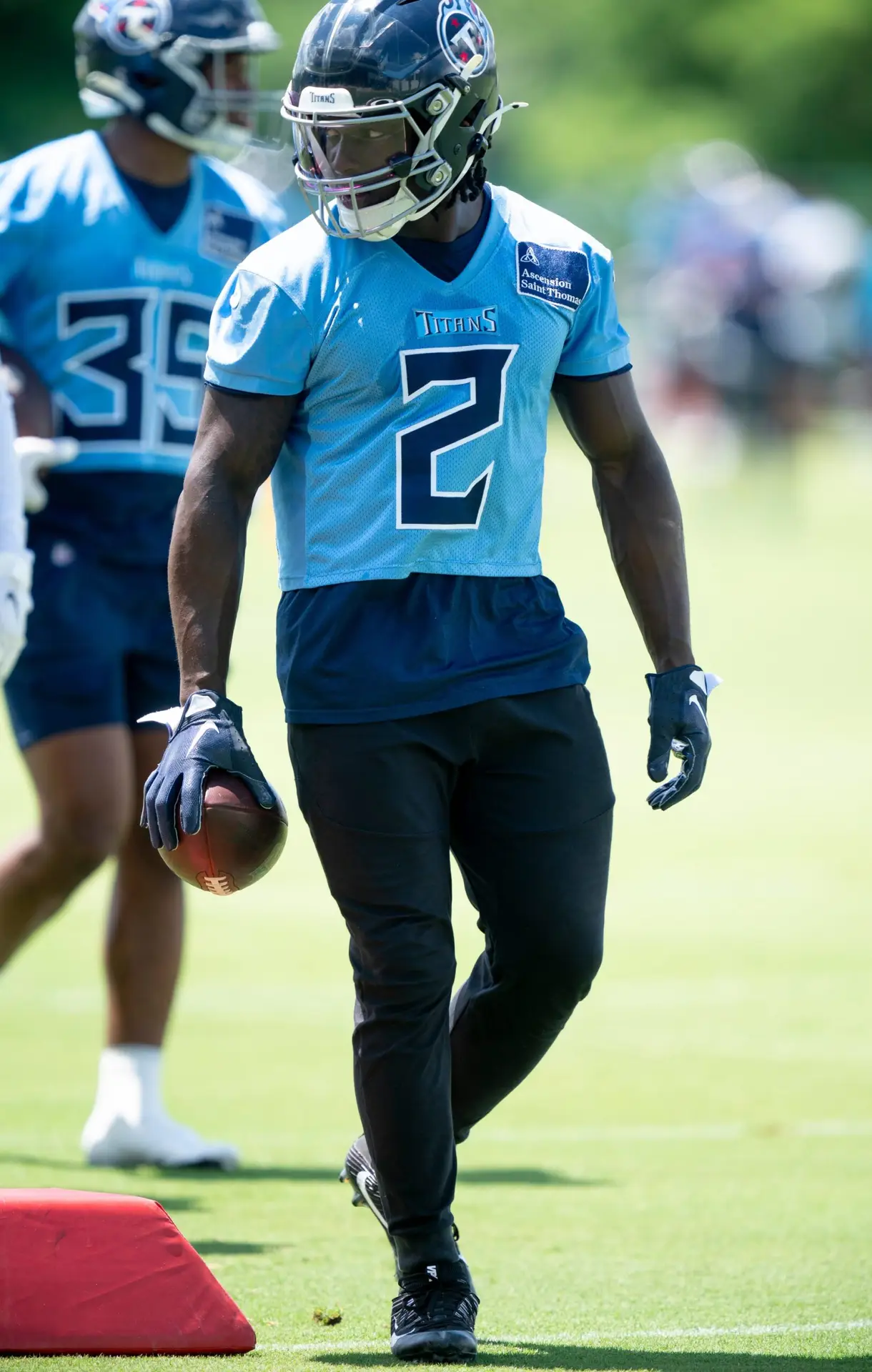 Tennessee Titans: Place 765-Yard Rusher on Injured Reserve 2 USATSI 23485185 168400517 lowres scaled