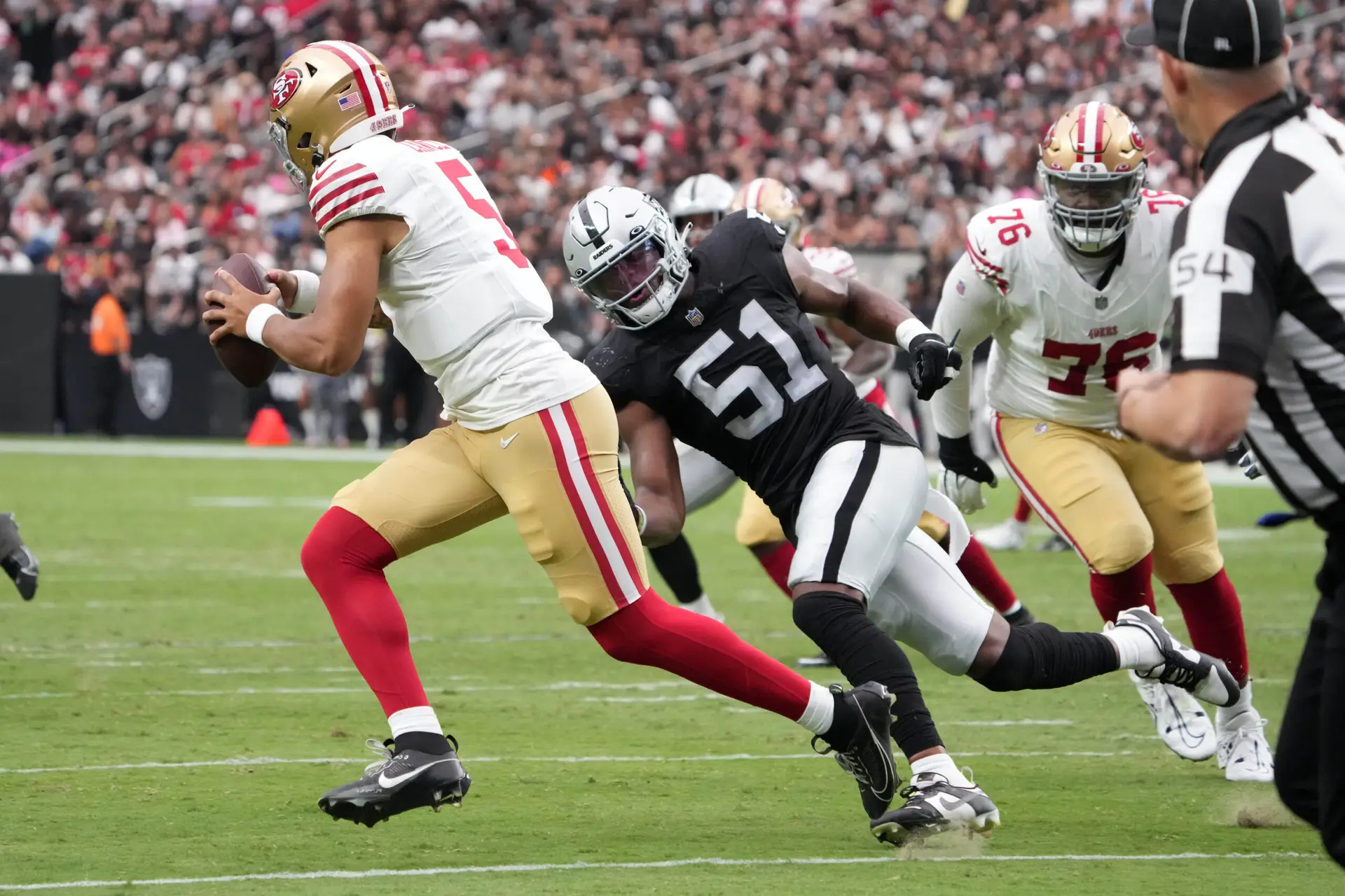 Las Vegas Raiders: Rising Star Returns to OTAs After Missing 2024 3 USATSI 21199119 scaled