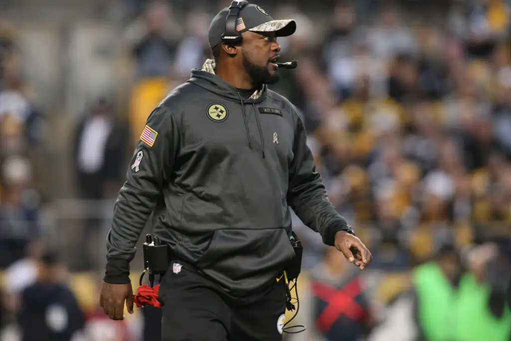 Nov 13, 2016; Pittsburgh, PA, USA; Pittsburgh Steelers head coach Mike Tomlin on the sidelines against the Dallas Cowboys during the first half of their game at Heinz Field. Mandatory Credit: Jason Bridge-USA TODAY Sports